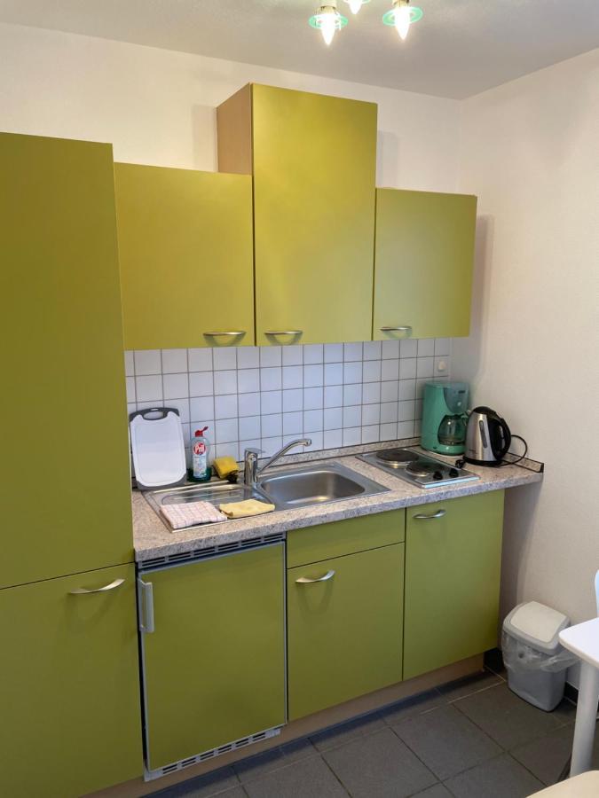 Lutzow Gaestehaus Scharfe Kurve מראה חיצוני תמונה