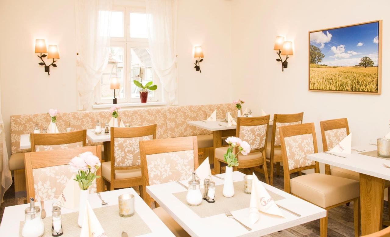 Lutzow Gaestehaus Scharfe Kurve מראה חיצוני תמונה